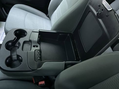 Used 2017 RAM 1500 Express image 23