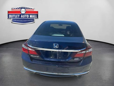 Used 2017 Honda Accord LX image 4