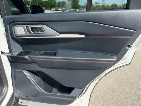 Used 2025 Ford Explorer ST w/ Sun And Sound Package AWD/4WD image 34