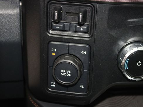 Used 2024 Ford F350 Platinum image 27