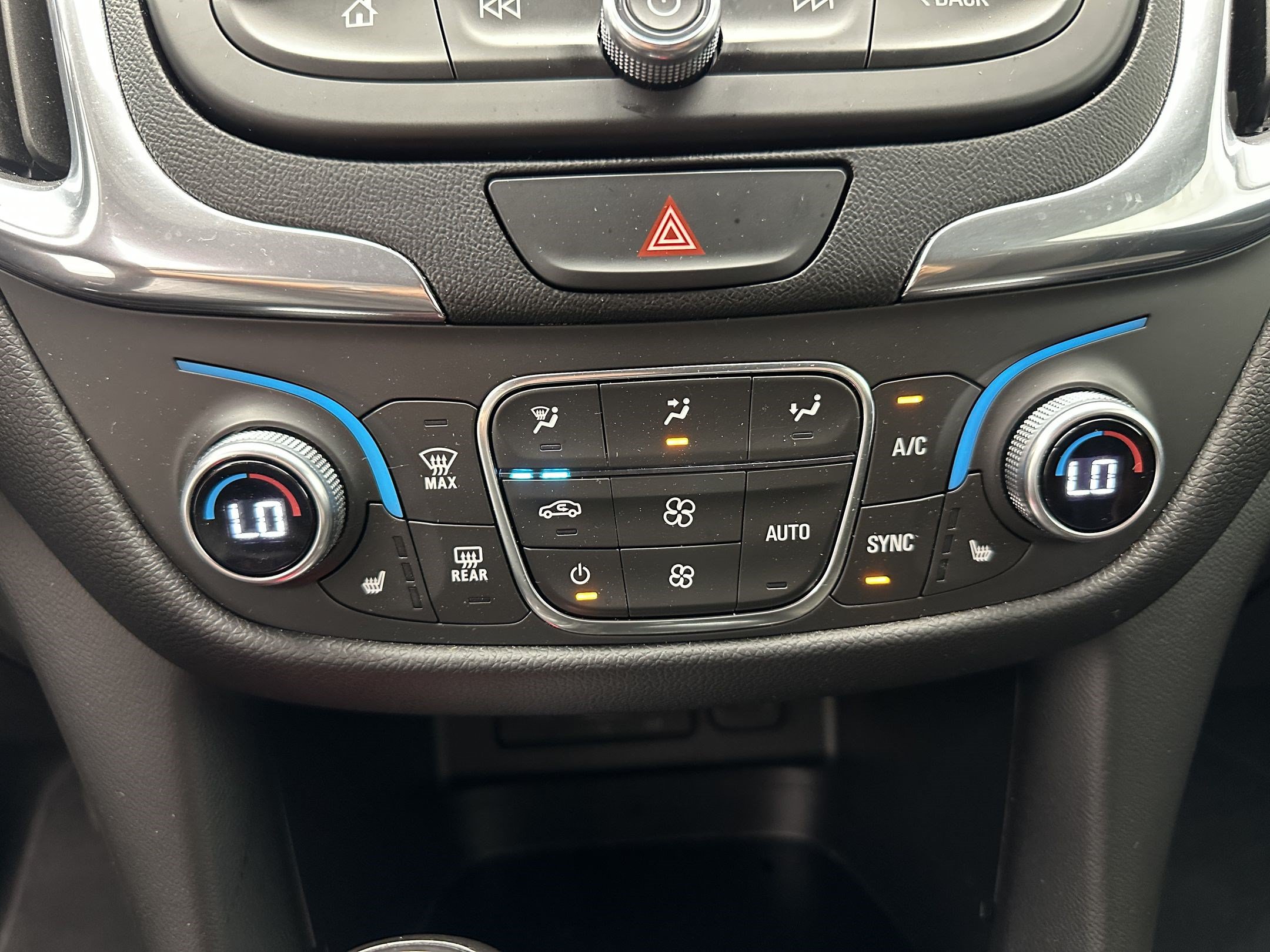 Certified 2019 Chevrolet Equinox LT AWD/4WD image 18