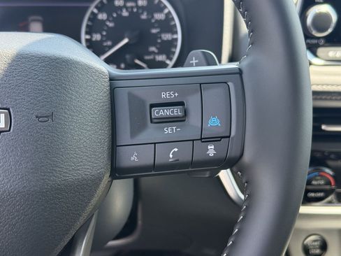 Used 2026 Nissan Rogue SV FWD image 21