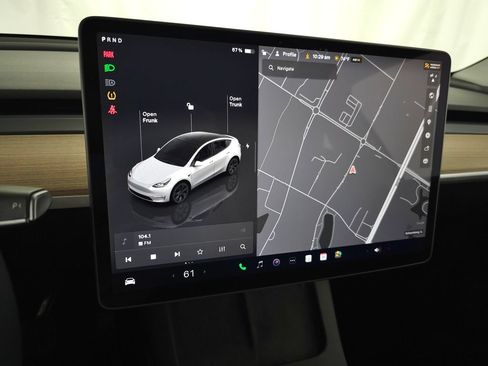 Used 2025 Tesla Model Y Long Range AWD/4WD image 21