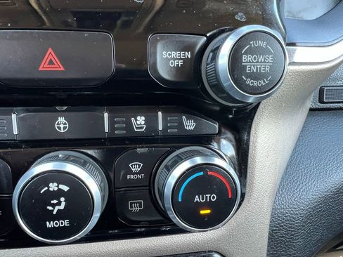 Used 2019 RAM 1500 Laramie AWD/4WD image 48