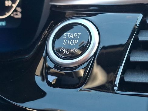 Used 2023 BMW 530e xDrive image 27