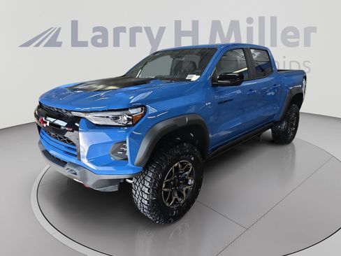 New 2026 Chevrolet Colorado ZR2 w/ Technology Package AWD/4WD image 4