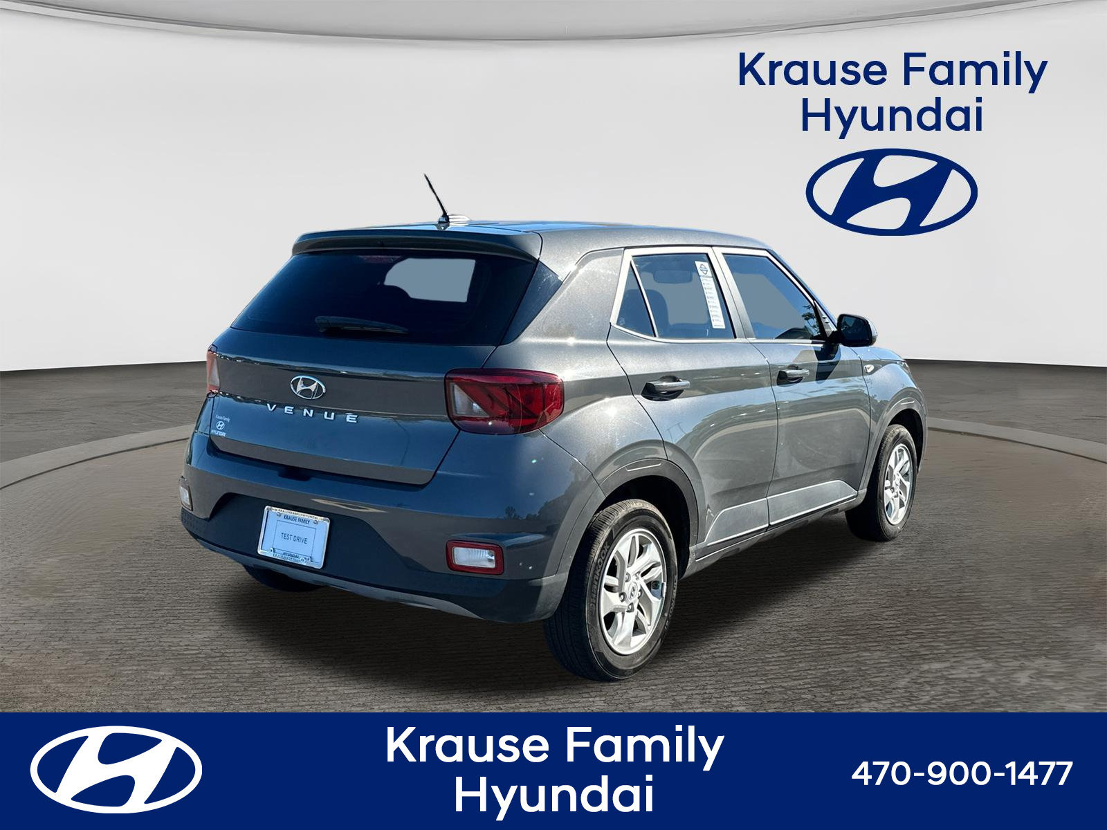 Used 2025 Hyundai Venue SE FWD image 8