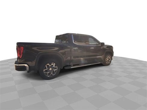 Certified 2022 GMC Sierra 1500 SLT w/ SLT Premium Plus Package image 14