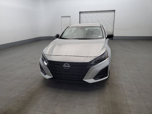 Used 2024 Nissan Altima 2.5 SV image 15