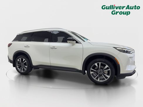 Used 2024 INFINITI QX60 Luxe w/ Cargo Package FWD image 12