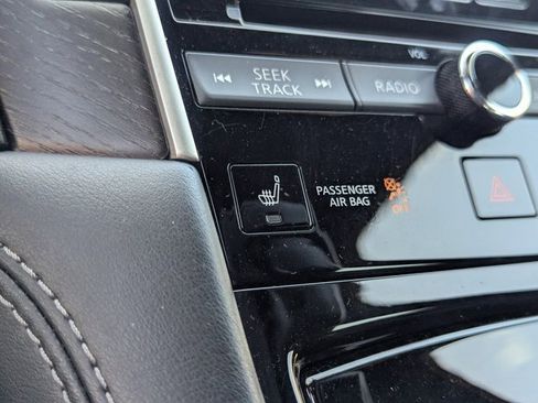 Used 2022 INFINITI Q50 Sensory image 16