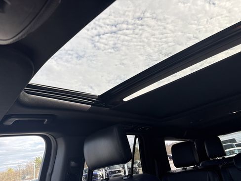 Used 2020 Ford Expedition Max XLT w/ Equipment Group 202A image 17