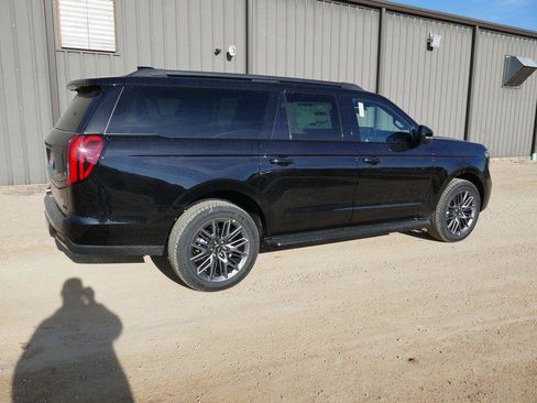 New 2026 Ford Expedition Max Platinum w/ Stealth Appearance Package image 4