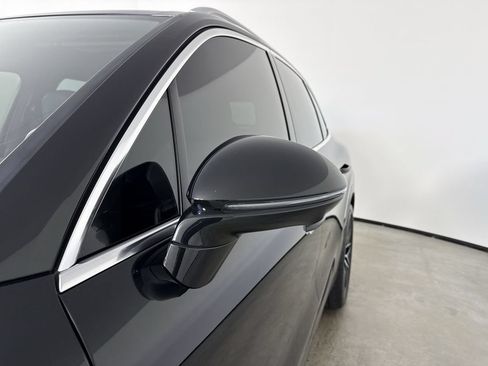 Certified 2025 Porsche Cayenne AWD/4WD image 12
