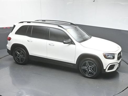 Used 2026 Mercedes-Benz GLB 250 image 43