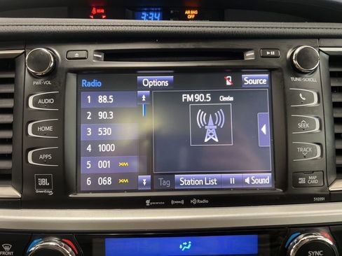 Used 2019 Toyota Highlander Limited Platinum AWD/4WD image 29