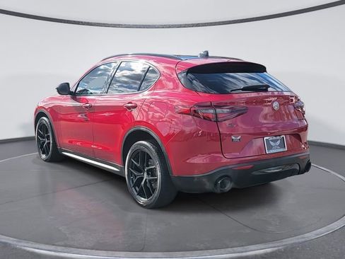 Used 2020 Alfa Romeo Stelvio Sprint w/ Nero Edizione image 4