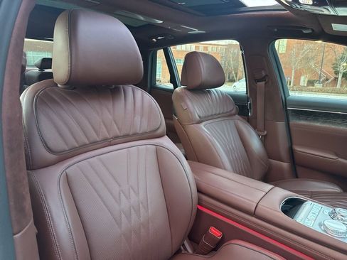 Used 2024 Genesis G90 3.5T image 33