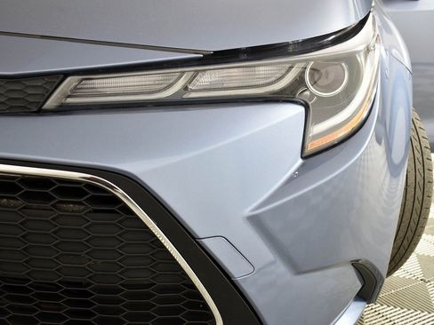 Used 2022 Toyota Corolla XLE image 2