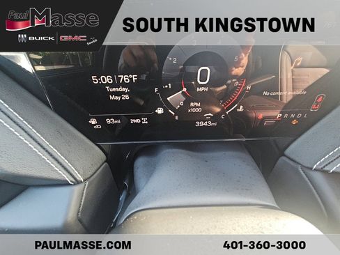 Used 2025 GMC Yukon AT4 Ultimate AWD/4WD image 12