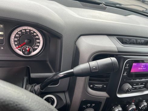 Used 2014 RAM 1500 Express image 16