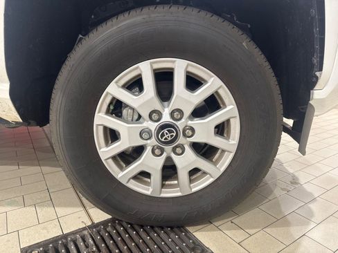 Certified 2025 Toyota Tacoma SR5 RWD image 40