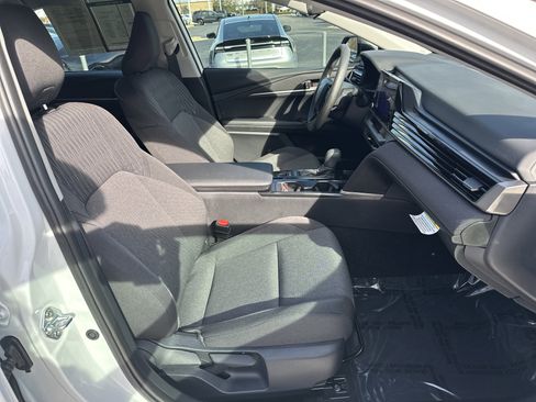 Certified 2025 Toyota Camry LE image 32