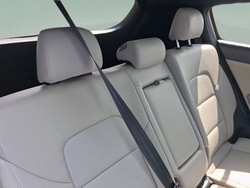 Used 2020 Kia Sportage S w/ S Sunroof Package FWD image 32