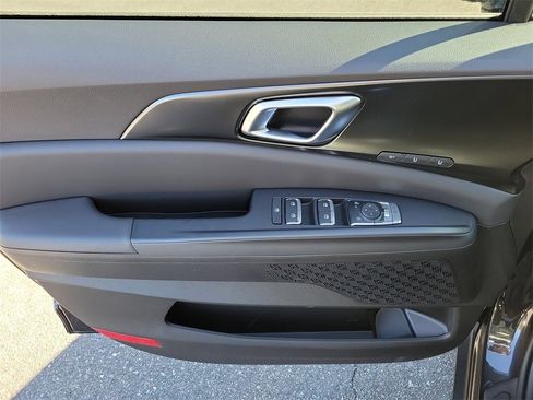 New 2026 Kia Carnival SX image 21