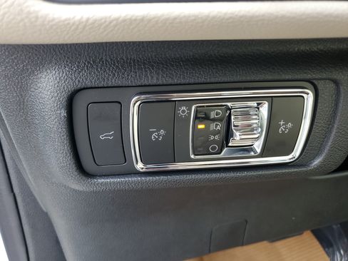 New 2026 Lincoln Corsair Premiere image 15