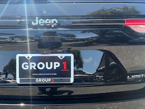 Used 2022 Jeep Grand Cherokee Limited RWD image 33