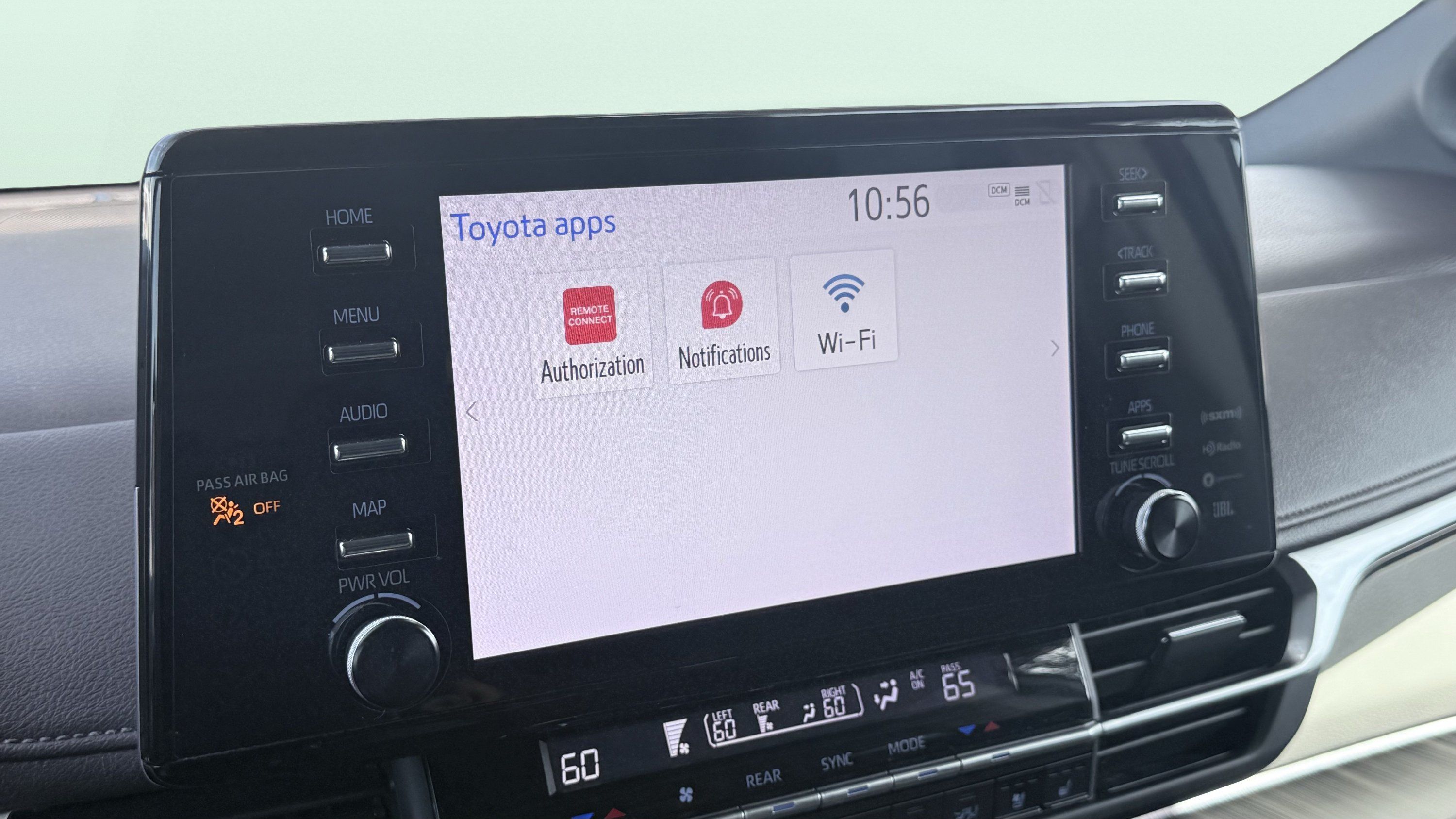 Used 2022 Toyota Sienna Platinum FWD image 71