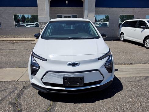 Used 2023 Chevrolet Bolt LT w/ Driver Confidence Package FWD image 2