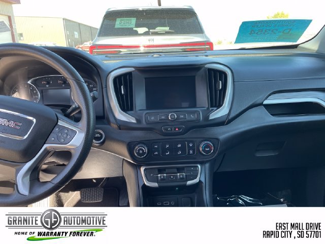Used 2024 GMC Terrain SLE AWD/4WD image 15