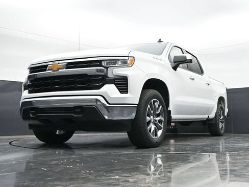 Used 2024 Chevrolet Silverado 1500 LT AWD/4WD image 42