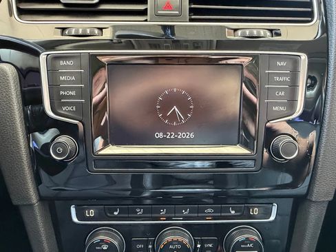 Used 2015 Volkswagen Golf TDI SEL FWD image 33
