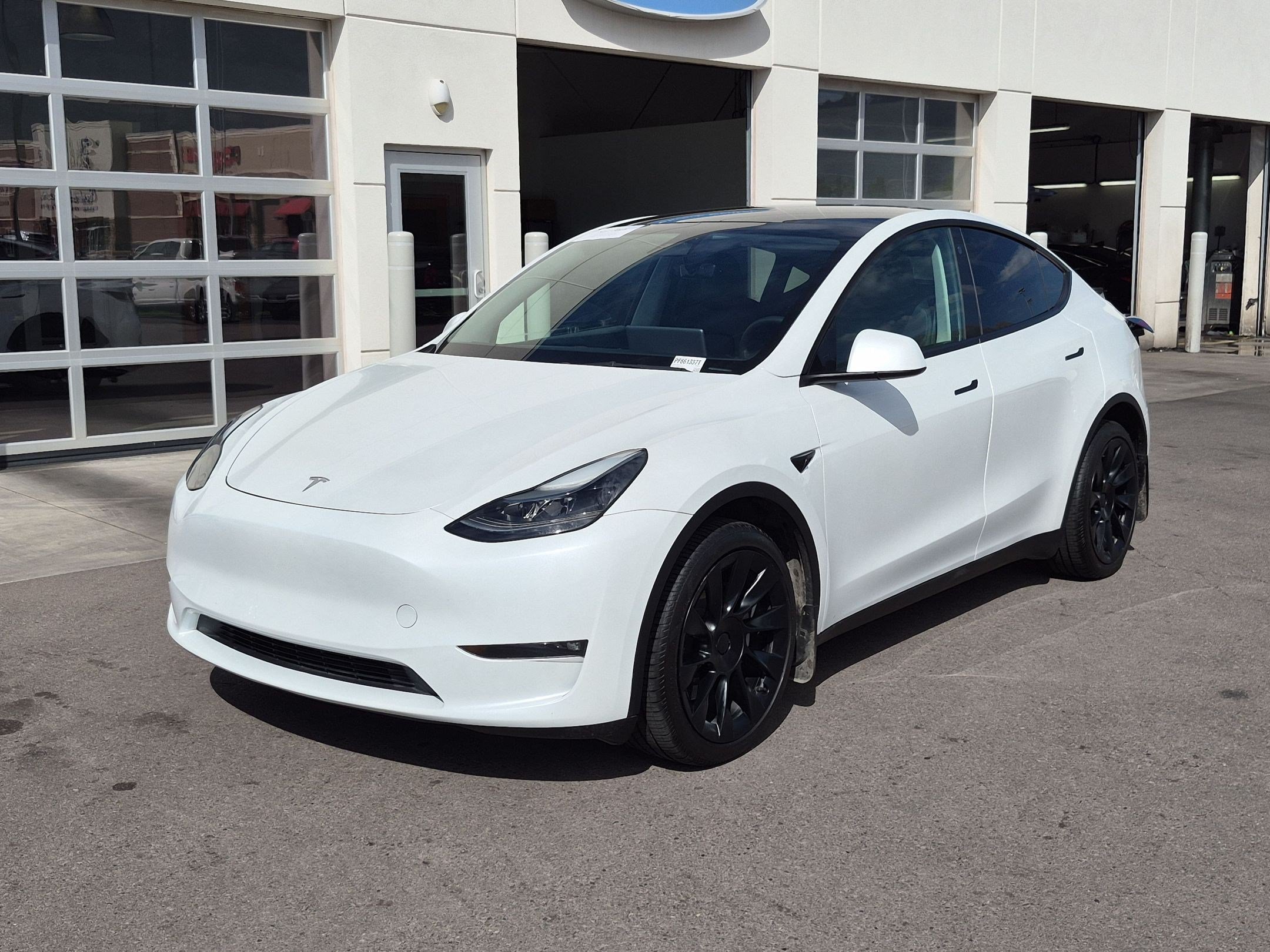 Used 2023 Tesla Model Y Long Range AWD/4WD image 11