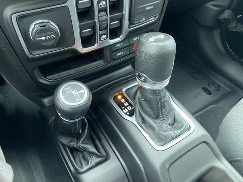 New 2025 Jeep Wrangler Sport S image 19