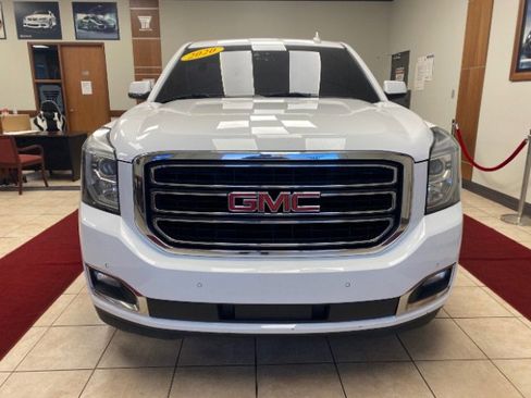 Used 2020 GMC Yukon XL SLT image 8