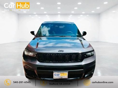 Used 2023 Jeep Grand Cherokee L Laredo AWD/4WD image 2