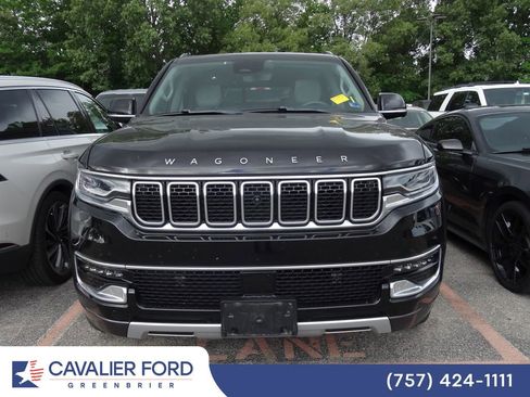 Used 2022 Jeep Wagoneer Series II w/ Convenience Group I AWD/4WD image 2