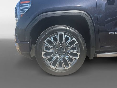 Used 2024 GMC Sierra 1500 Denali Ultimate AWD/4WD image 15