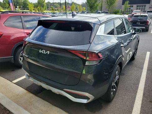 Certified 2024 Kia Sportage EX FWD image 4
