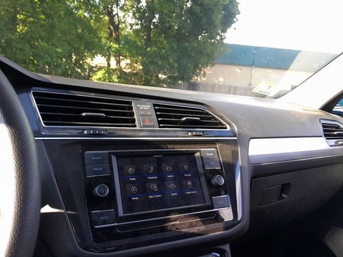 Used 2023 Volkswagen Tiguan S FWD image 23