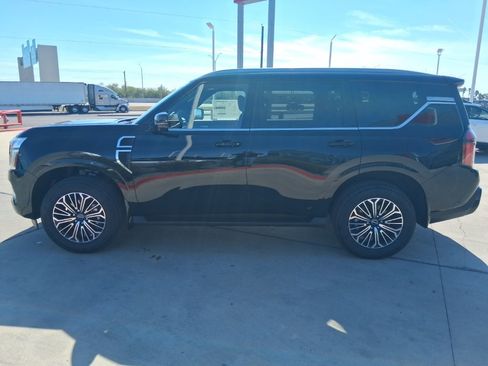 New 2026 Nissan Armada SL w/ Captain's Chari Seat Package image 3
