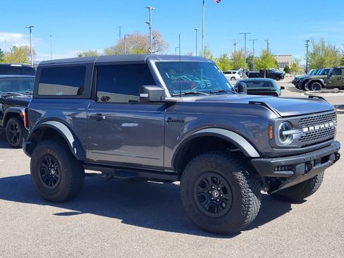 Used 2022 Ford Bronco Badlands image 3