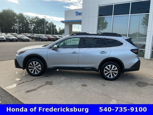 Used 2020 Subaru Outback Premium AWD/4WD image 3