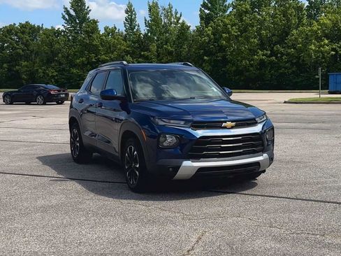 Certified 2023 Chevrolet TrailBlazer LT FWD image 2