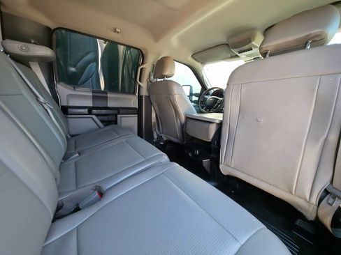 Used 2018 Ford F250 XL w/ Power Equipment Group AWD/4WD image 14