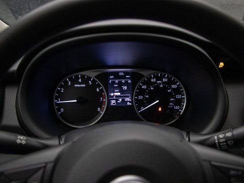 New 2025 Nissan Kicks Play S image 31